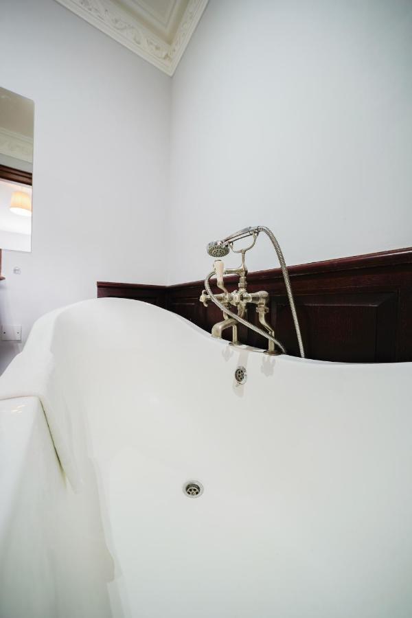 Classic Paddington 2-Bedroom Apartment London Bagian luar foto