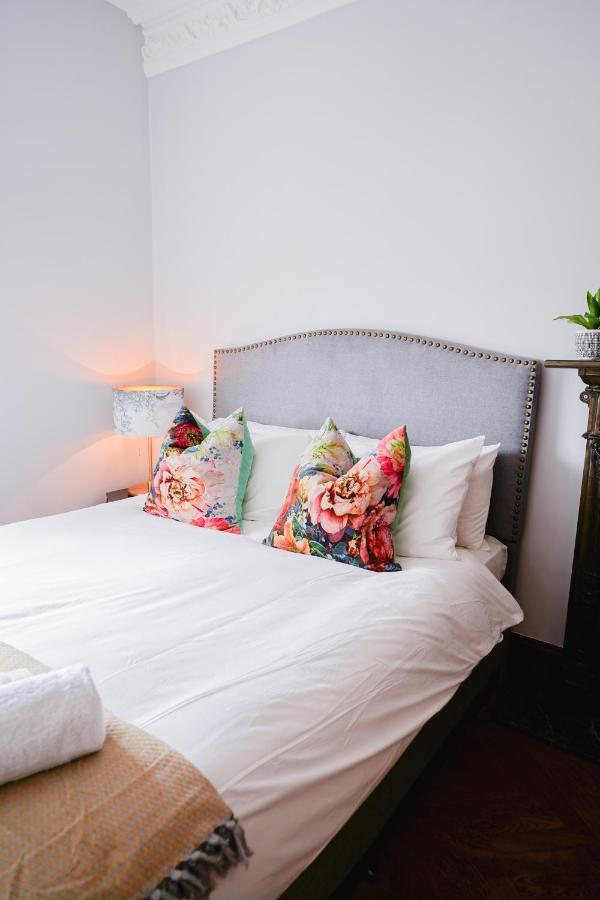 Classic Paddington 2-Bedroom Apartment London Bagian luar foto