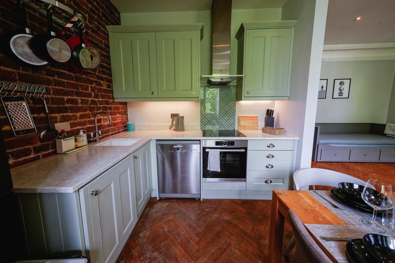 Classic Paddington 2-Bedroom Apartment London Bagian luar foto